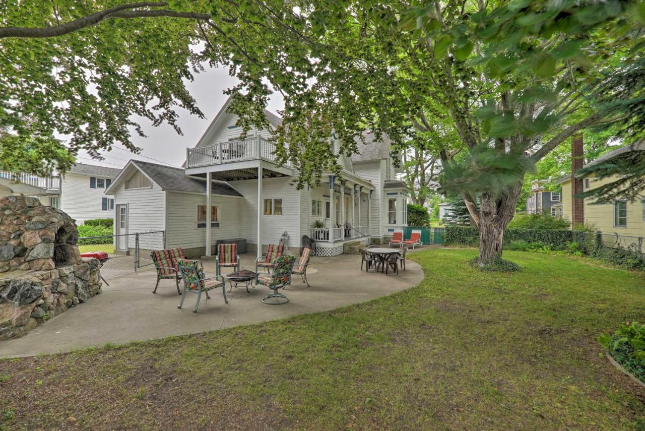 Coastal Grand - Walk To Lake Michigan And Dtwn! Villa Ludington Eksteriør bilde